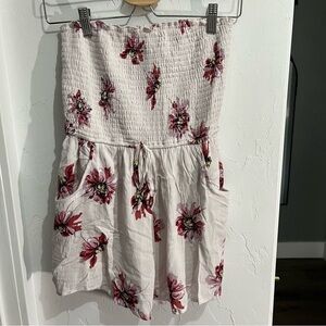 Band of Gypsies Blush Floral Smocked Romper Small